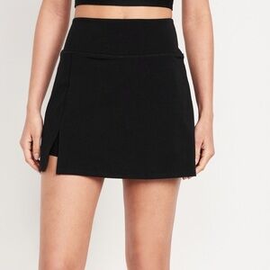 High-waisted tennis skirt